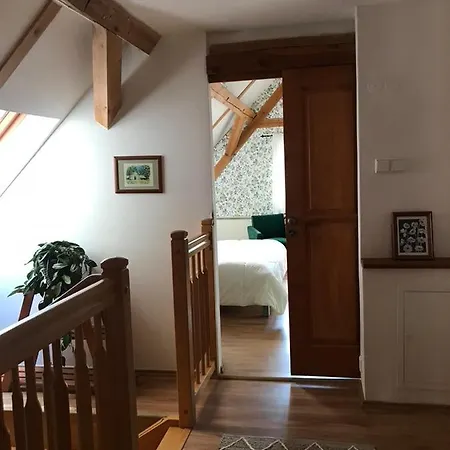 Na Namesti *